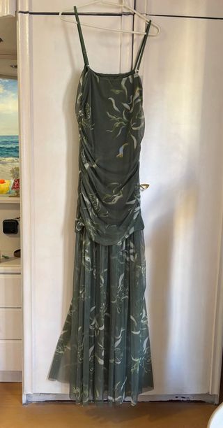 Vestido largo verde Glowrias con estampado floral