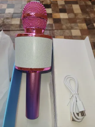 Micrófono Karaoke Inalámbrico Bluetooth LED Rosa .