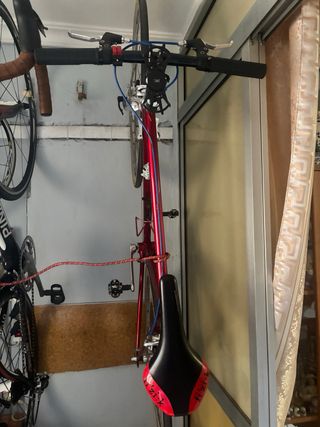 Bicicleta de Carrera Roja