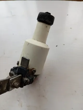 Dinamo bicicleta antigua