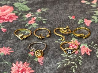 Pack 2 Anillos Serpiente y Mano oro.