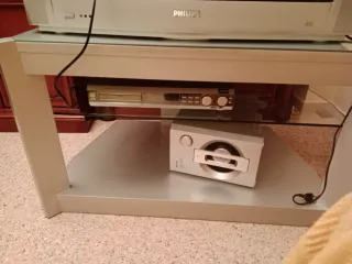 Mesa TV Cristal y Aluminio con ruedas