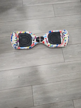 Hoverboard con diseño graffiti
