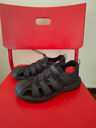 Sandalias Skechers Negras