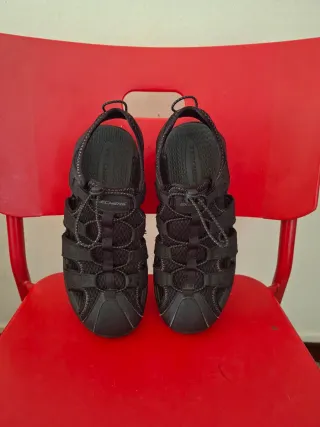 Sandalias Skechers Negras