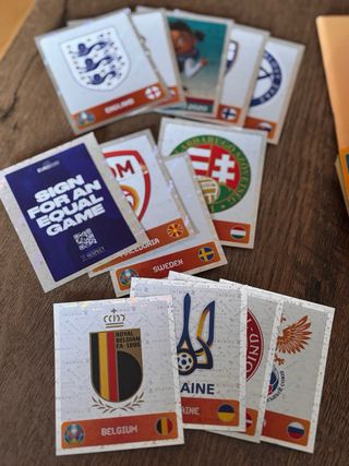 Álbum Euro 2020 + 46 cromos