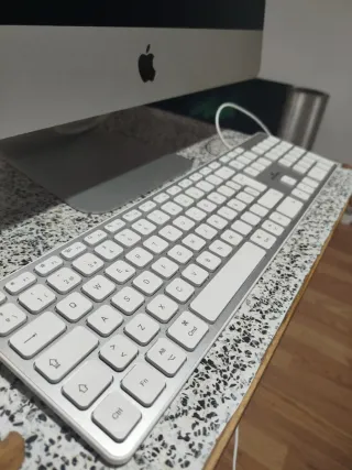 Apple iMac Plata con teclado y ratón ✨