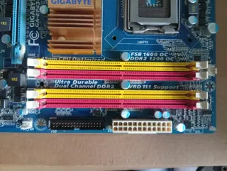 Placa Base Gigabyte GA-EP43-DS3L