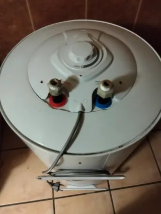 Termo Eléctrico 80L