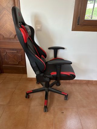 Silla Gaming Ergonómica Predator