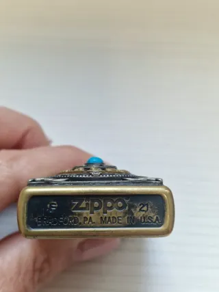 Mechero Antiguo Diseño Dragón y Rueda Zodiacal