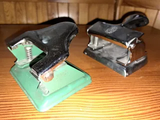 Grapadora antigua decorativa cromada