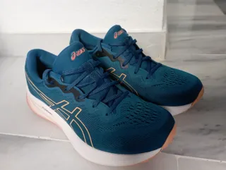 Zapatillas ASICS un solo uso