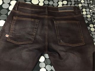 Pantalón Tavex Skinny Morado Oscuro Talla 32/33
