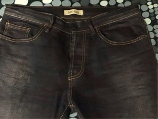 Pantalón Tavex Skinny Morado Oscuro Talla 32/33