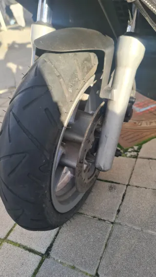 Piaggio X Evo 125 Scooter