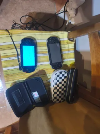 Consola Sony PSP Negra + Accesorios