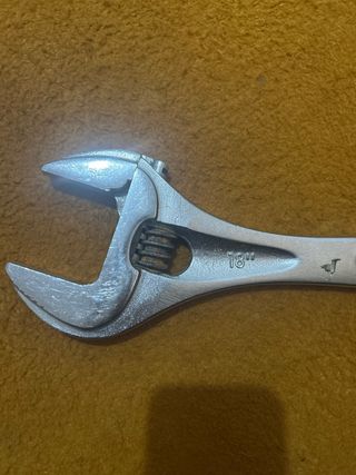 Llave inglesa FACOM 16