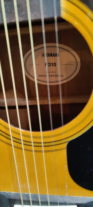 Guitarra Yamaha F310 TBS + OS1