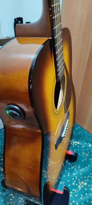 Guitarra Yamaha F310 TBS + OS1