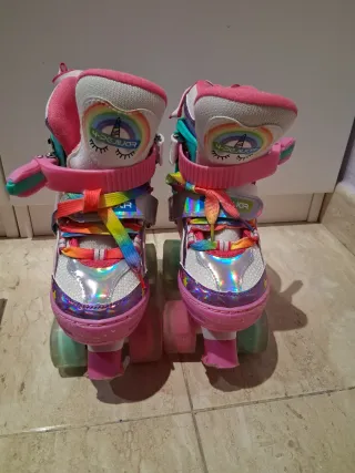 Patines de niña unicornio arcoíris
