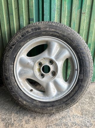 Llanta Seat Ibiza 185/60R14 82H Michelin