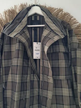Gabardina Zara cuadros edición limitada