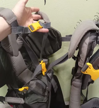 Mochila portabebés DEUTER montaña