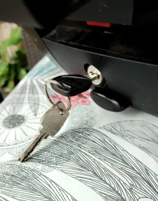 Baúl GIVI V56 Maxia 4 Moto Negro/Gris