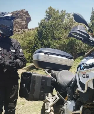 Baúl GIVI V56 Maxia 4 Moto Negro/Gris