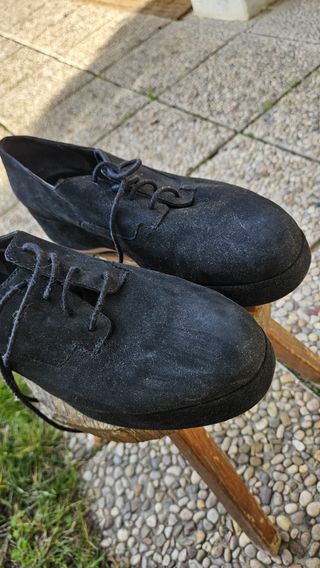 Zapatos negros de ante