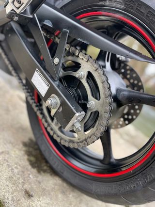 Yamaha XJ6 Naked Negra/Gris