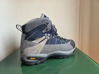 Botas de montaña Asolo con Gore Tex y Vibram