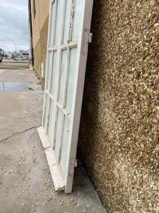 Hojas de ventana de 2 hojas de madera con cristal.