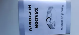 Proyector y Pantalla XSAGON.