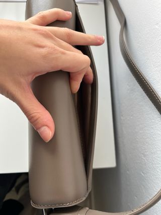 Bolso bandolera gris