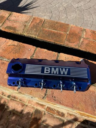 Cuelgallaves exclusivo bmw.