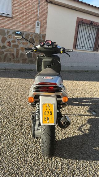 Malaguti Phantom F12