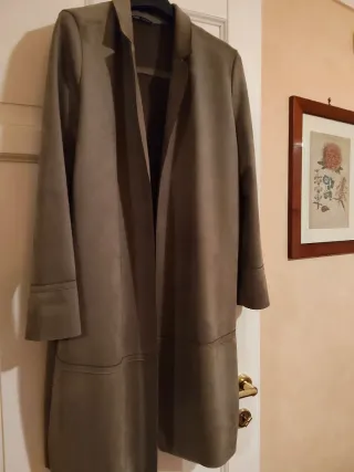 Soprabito Zara verde Alcantara