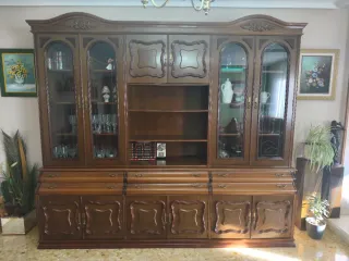 Mueble de salón de madera