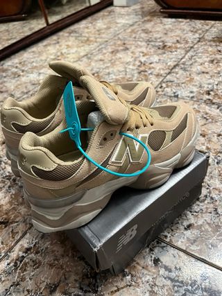 New Balance 9060 Beige/Marrón