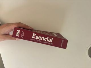 Diccionario Esencial Latino. Latino-Español/ Es...