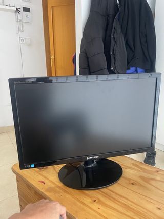 Monitor LED Samsung SingMaster SA300 de 22 Pulg.