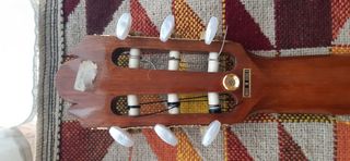 Maison - Guitarra española con EQ.