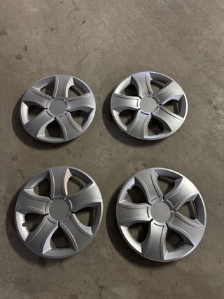 Tapacubos plateados