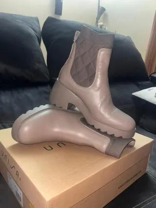 Botas Unisa Beige Talla 39