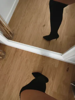 Botas Zara tacón alto negras