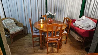 Mesa redonda extensible de madera