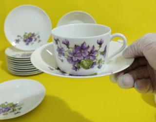 Set de desayuno Limoges con flores violetas