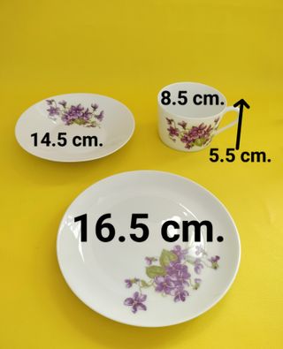 Set de desayuno Limoges con flores violetas
